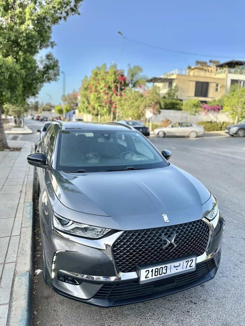 Main car image