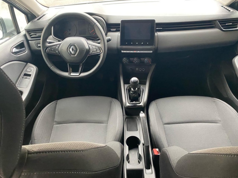 Car image 9
