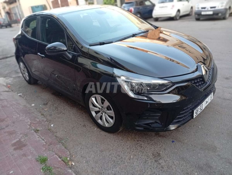 Car image 2