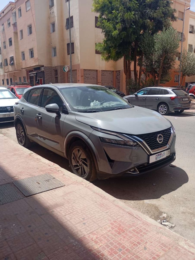 NISSAN