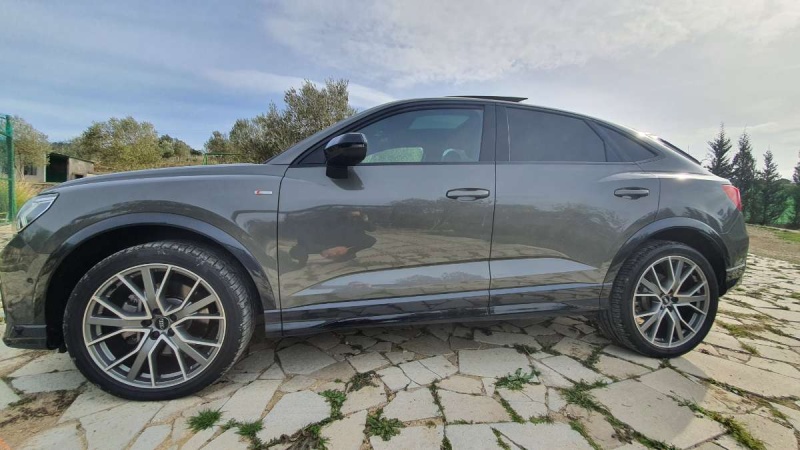 AUDI