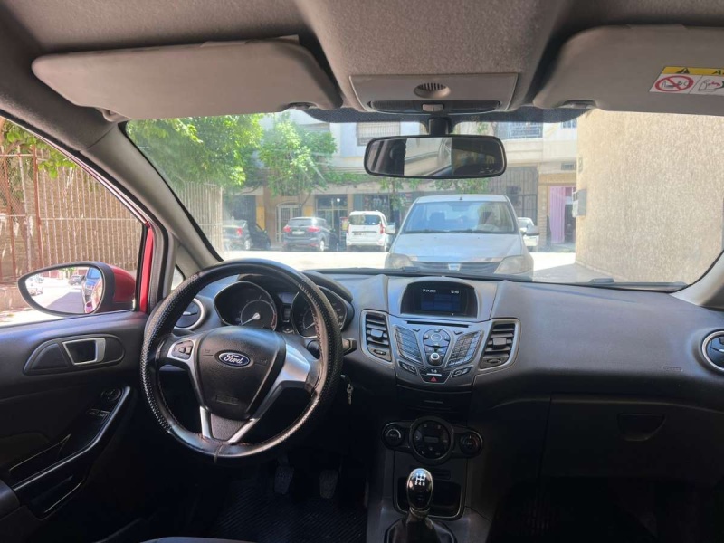 Car image 8