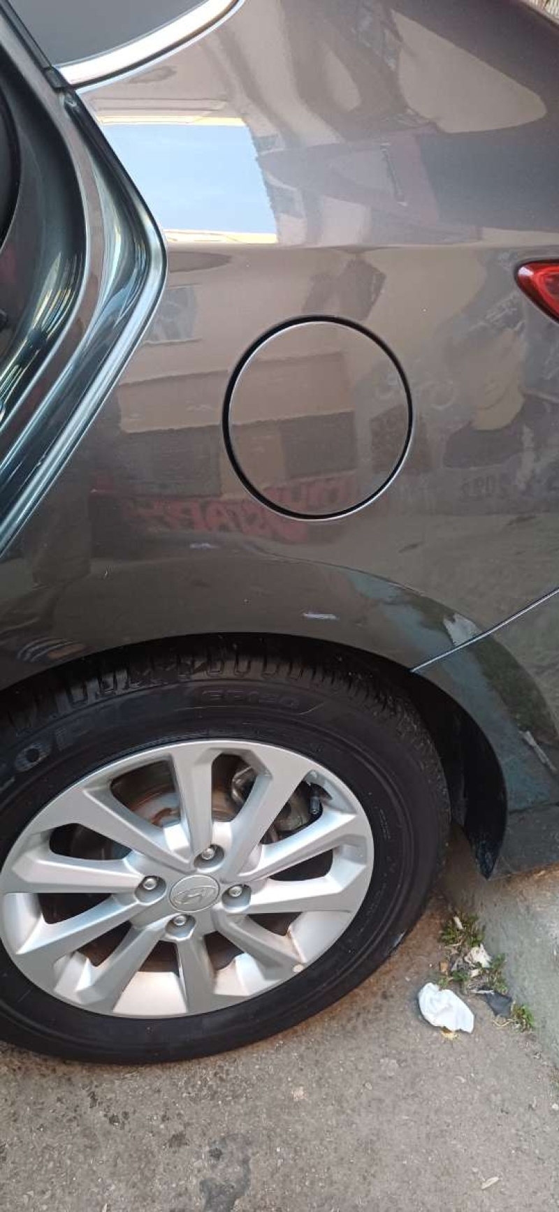 HYUNDAI