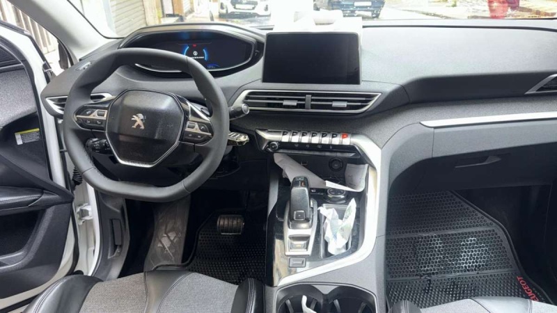 PEUGEOT