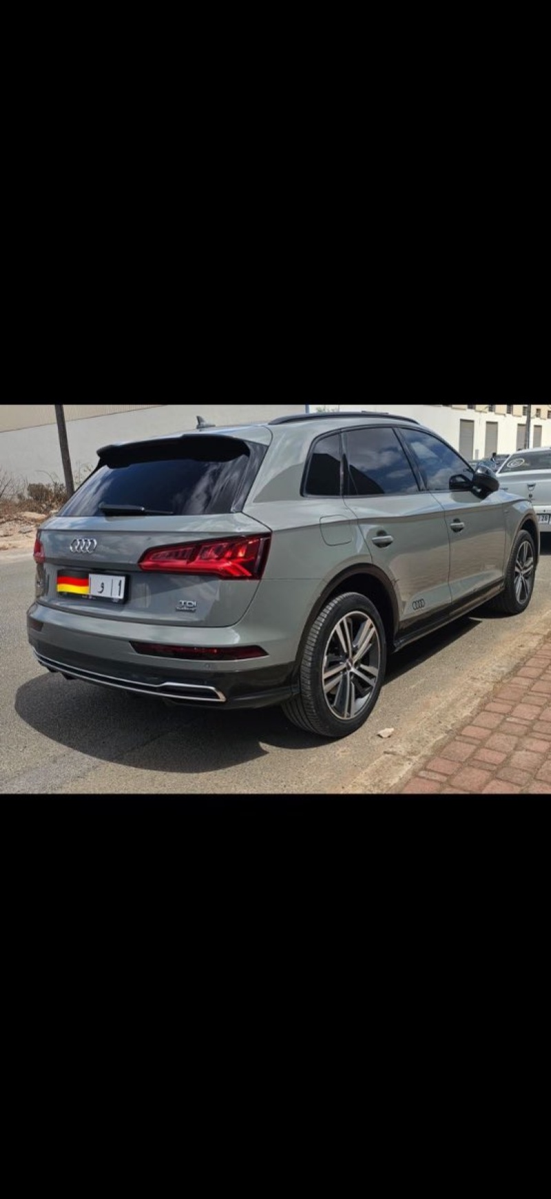 AUDI