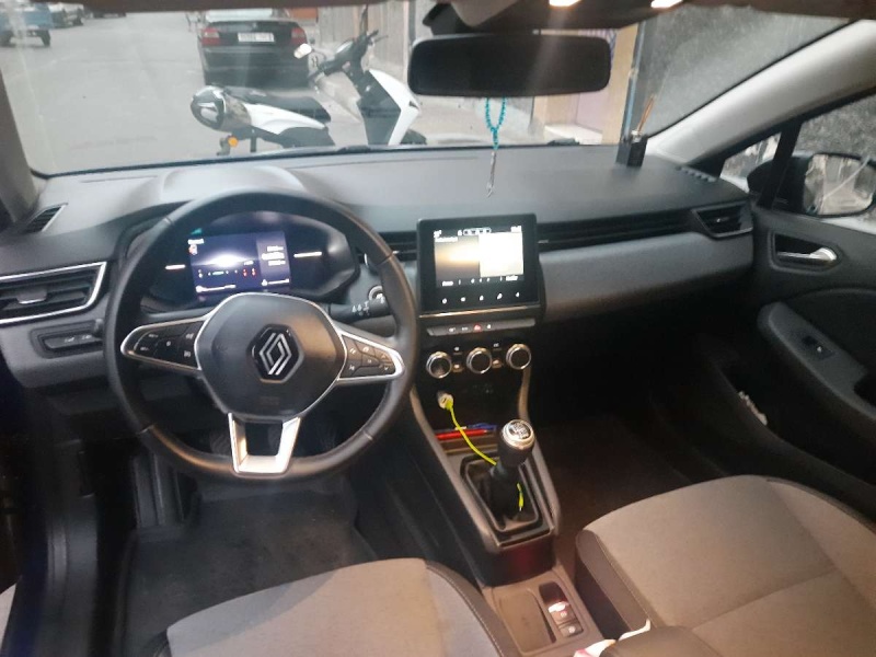 RENAULT