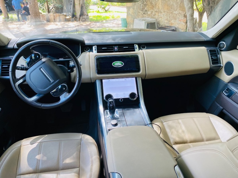 LAND-ROVER