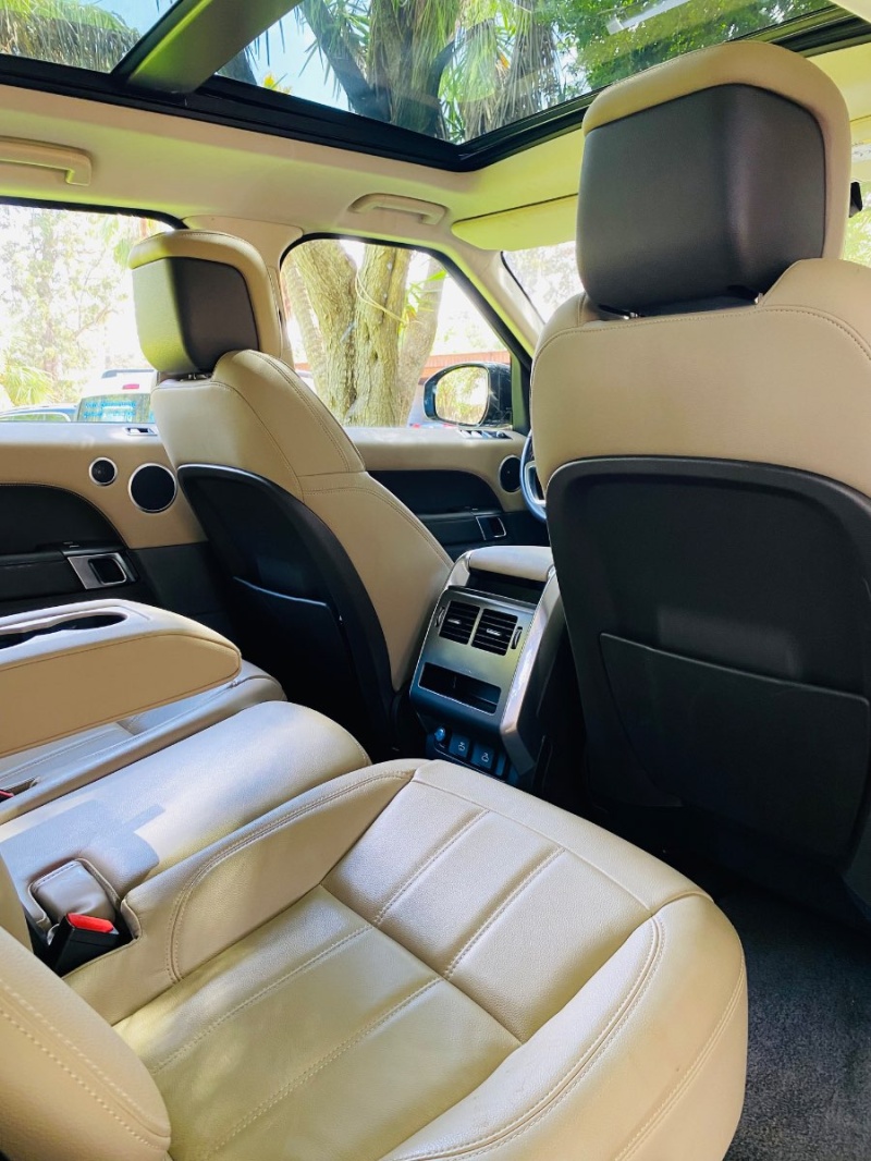 LAND-ROVER