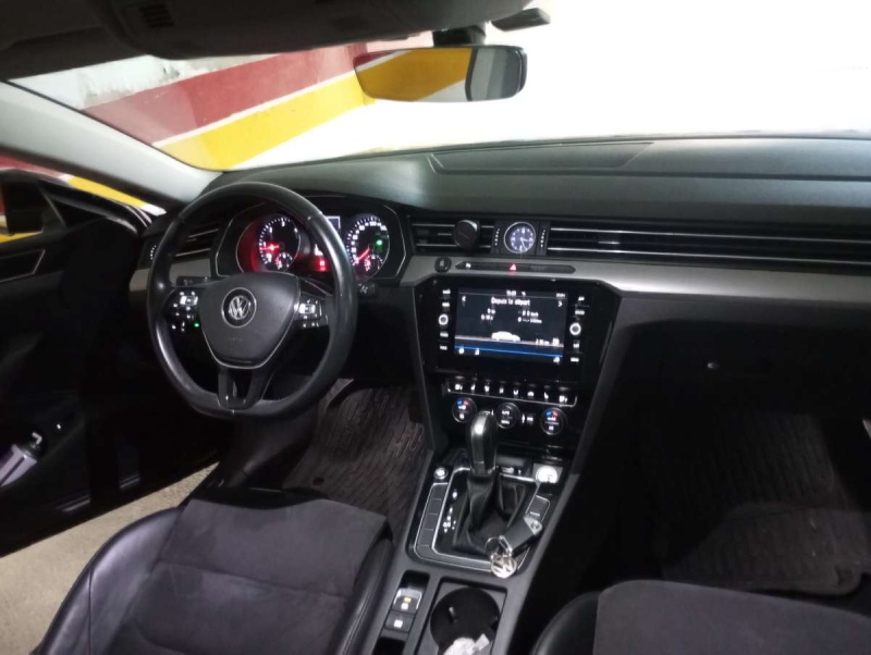 VOLKSWAGEN