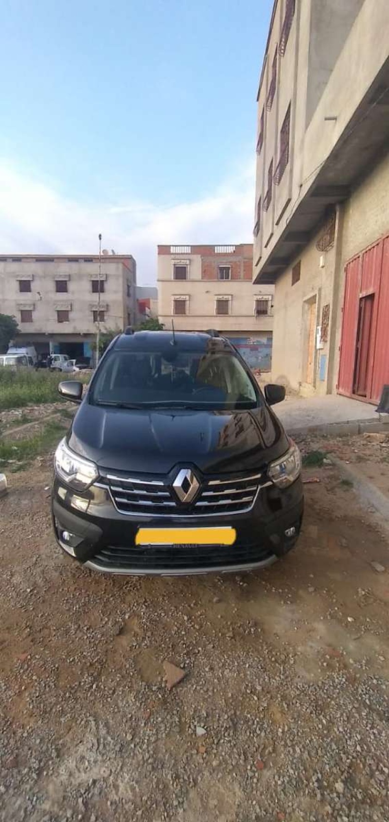 RENAULT