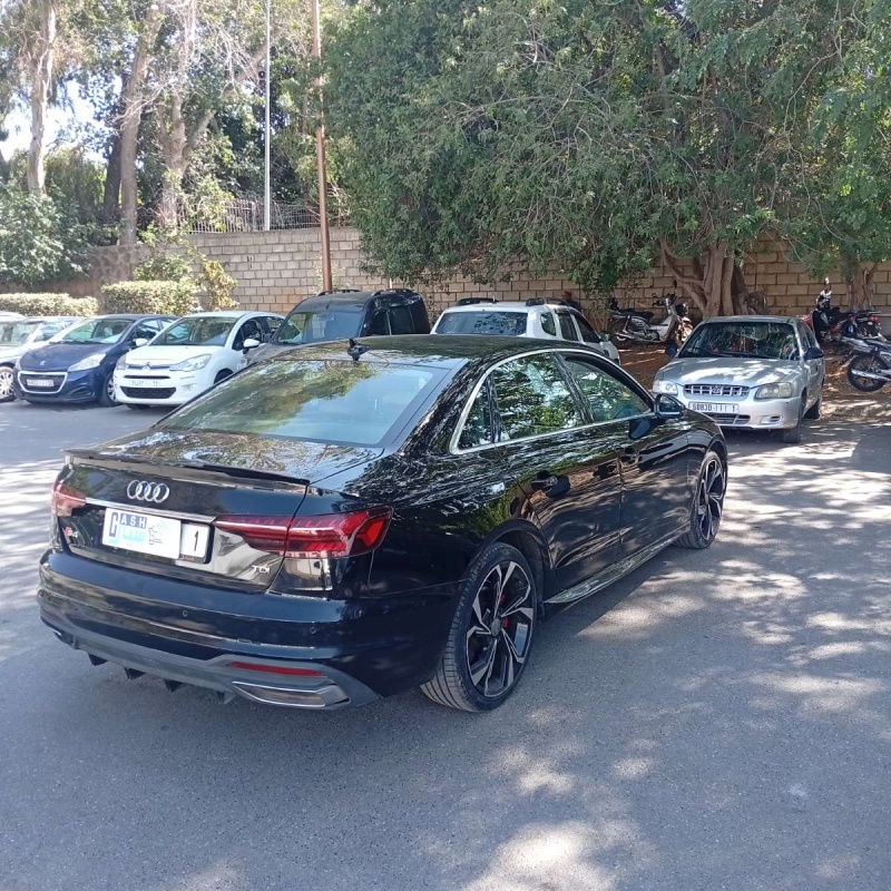 AUDI