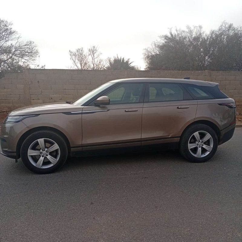 LAND-ROVER