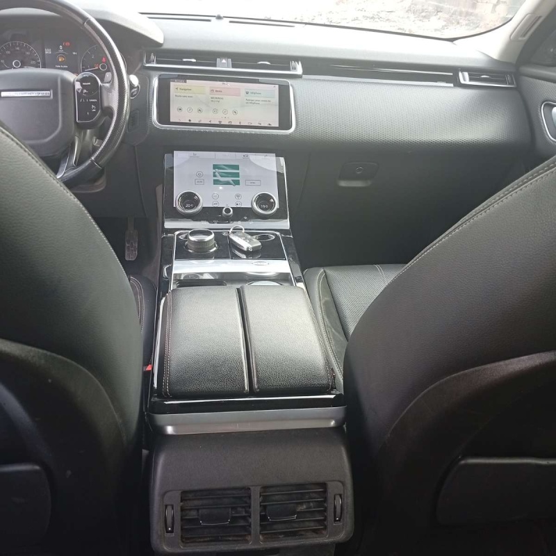 LAND-ROVER