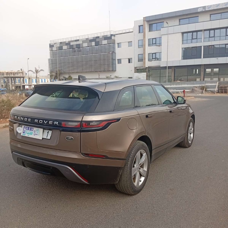 LAND-ROVER