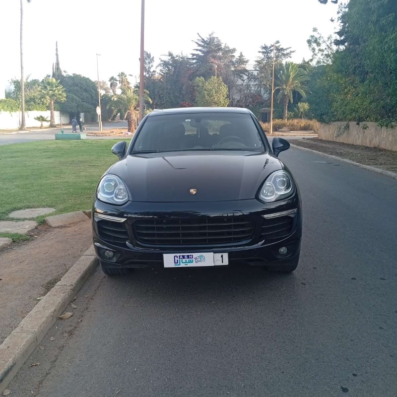 PORSCHE CAYENNE
