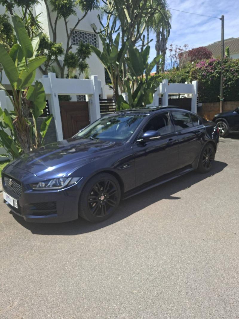 JAGUAR XE