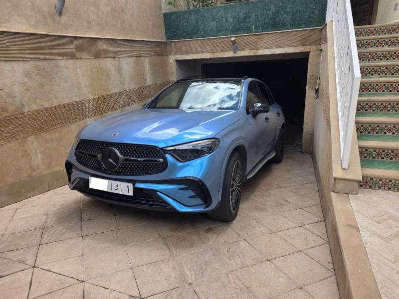 MERCEDES GLC