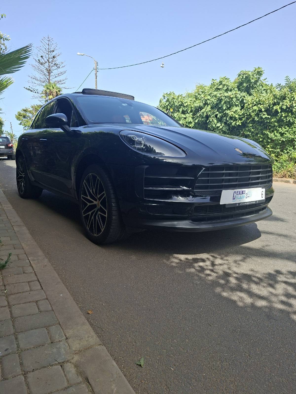 PORSCHE