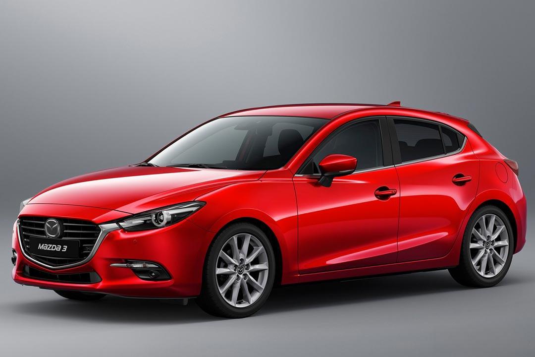 MAZDA 3