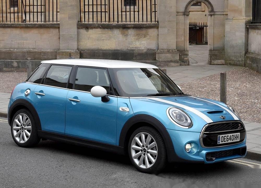 MINI Cooper 5 portes