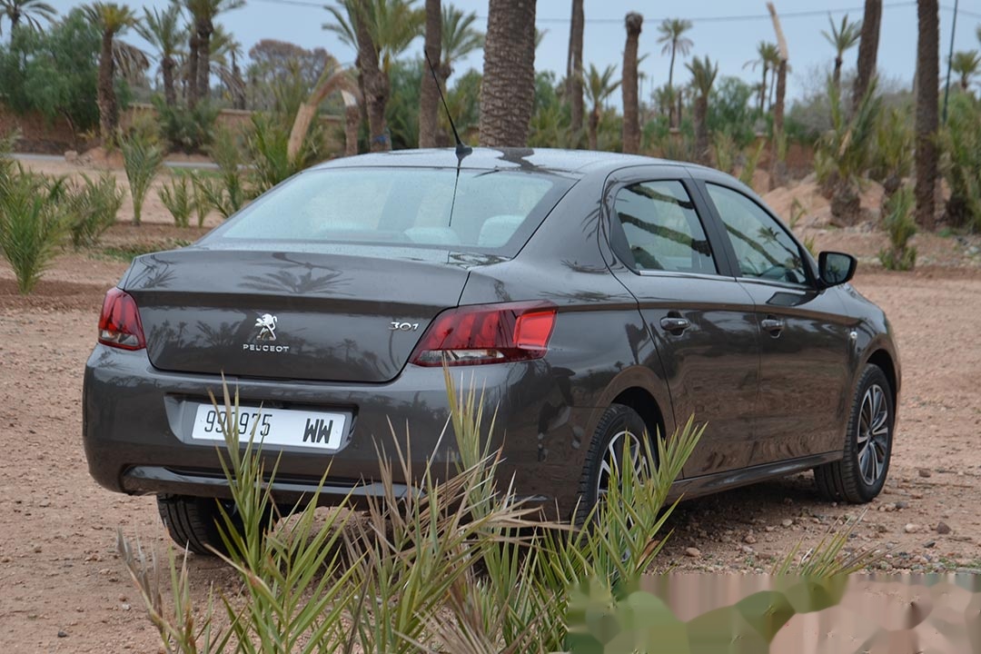 PEUGEOT 301