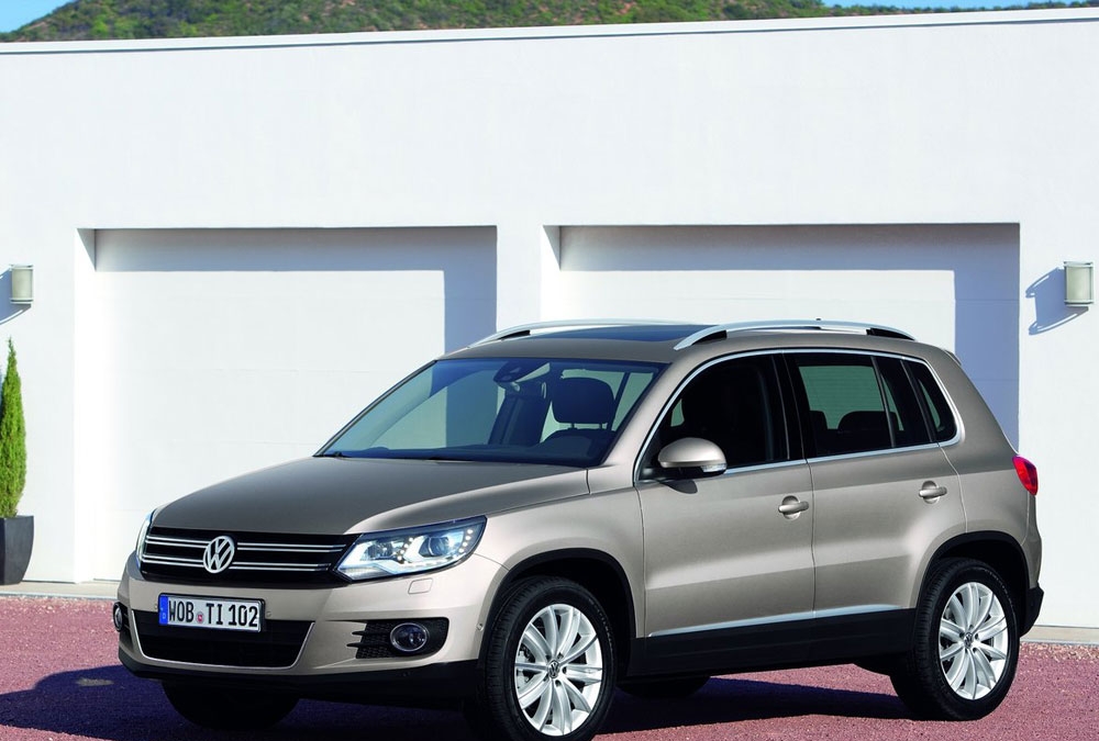 VOLKSWAGEN Tiguan