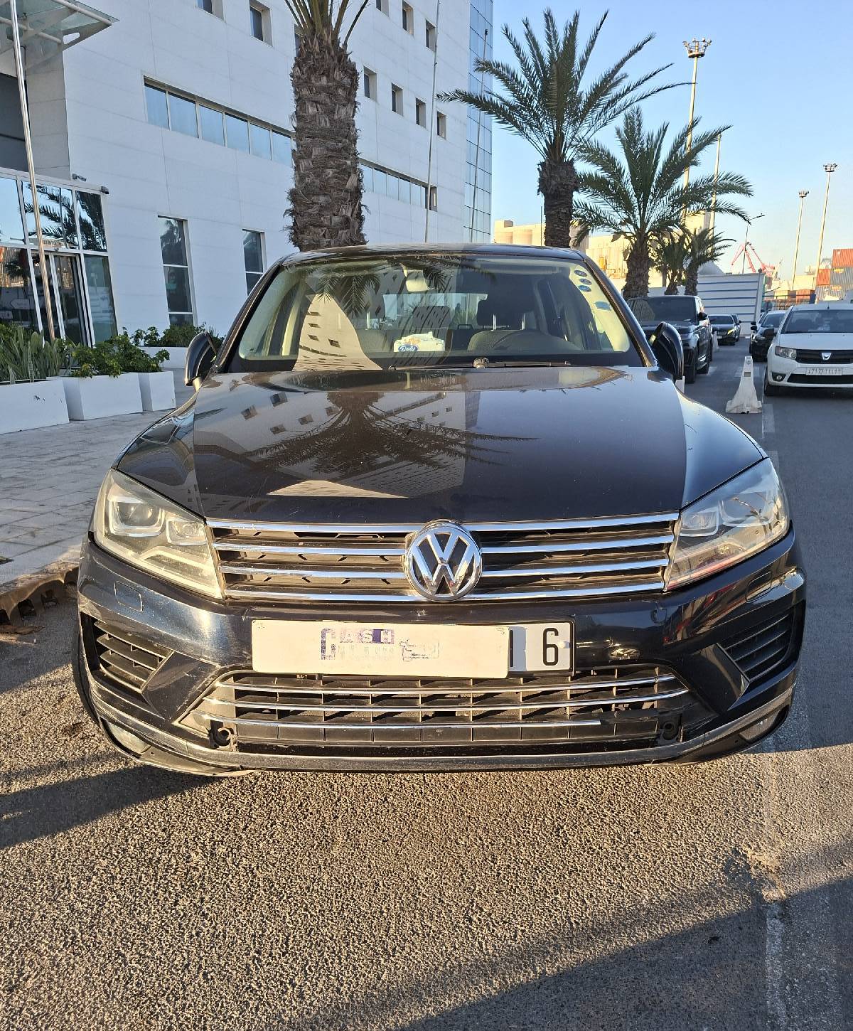 VOLKSWAGEN TOUAREG