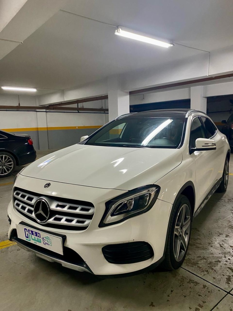MERCEDES GLA