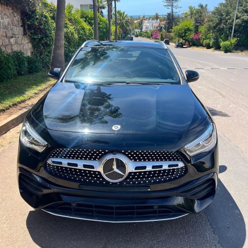 MERCEDES GLA
