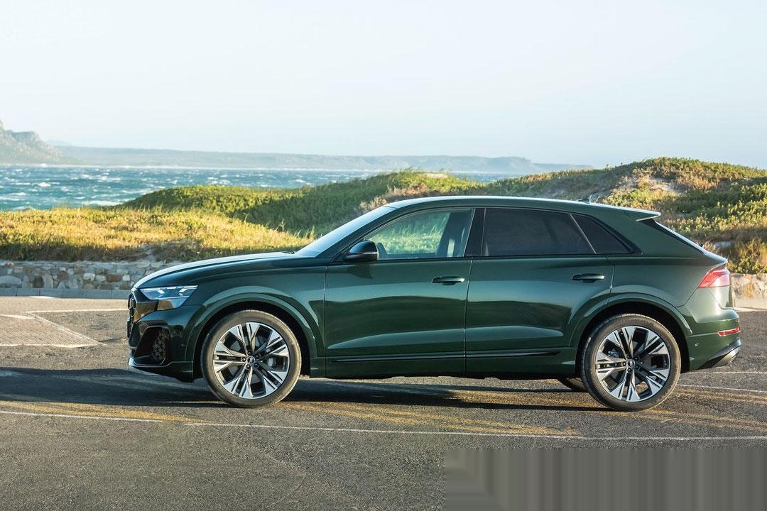 AUDI Q8 PHEV