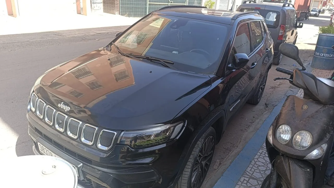 صورة السيارة