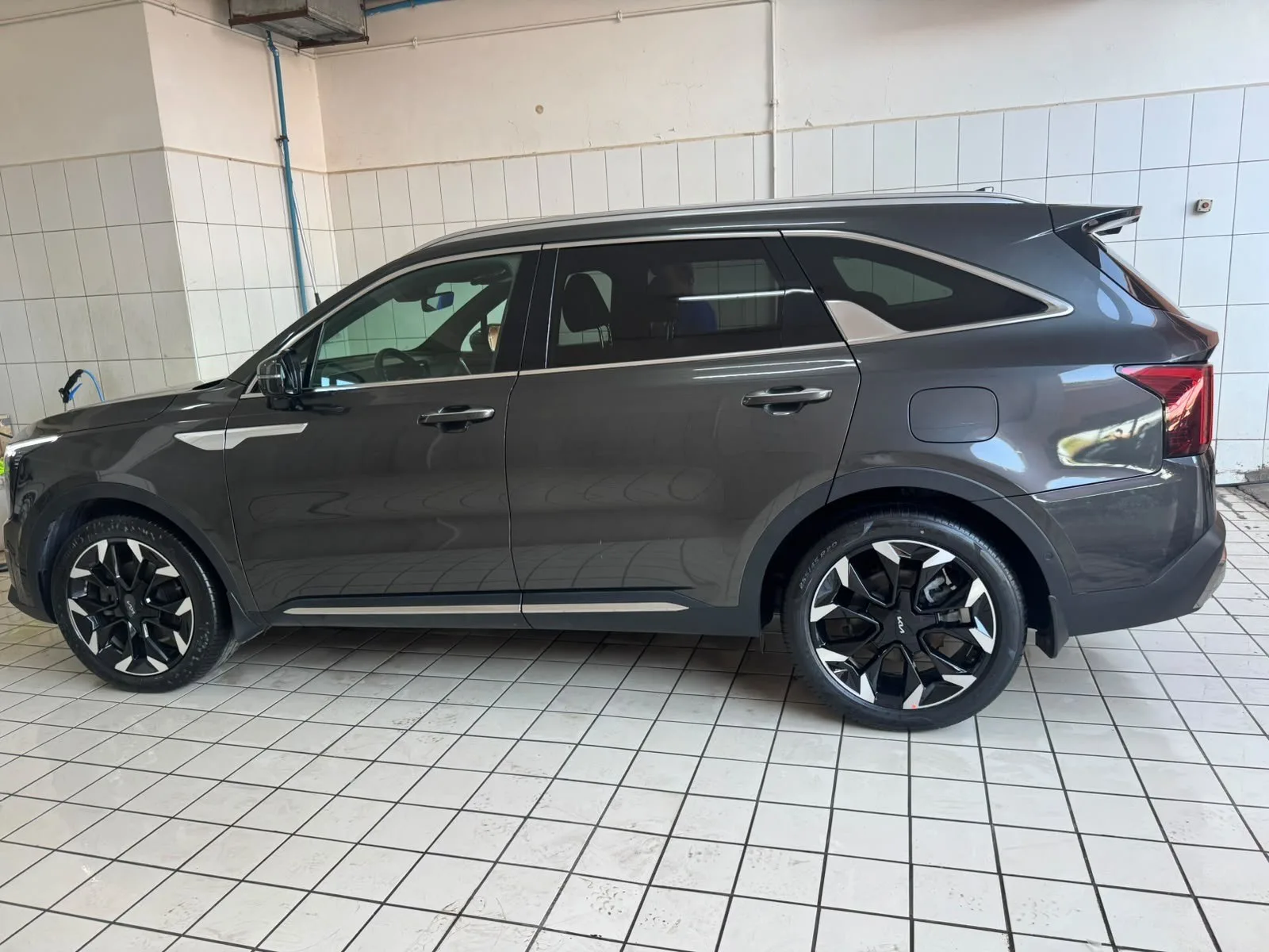 Vehicle photo