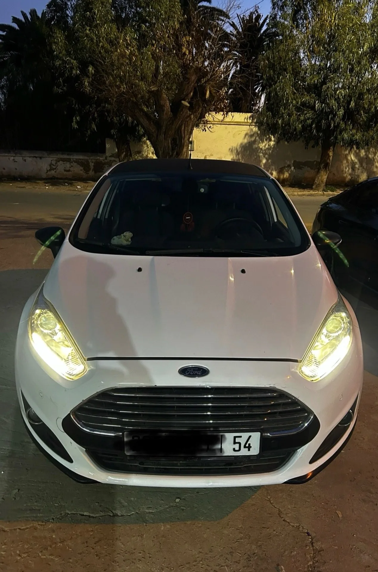 صورة السيارة