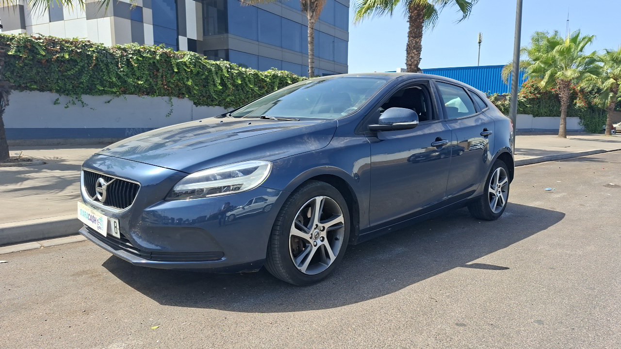 Volvo V40 2018