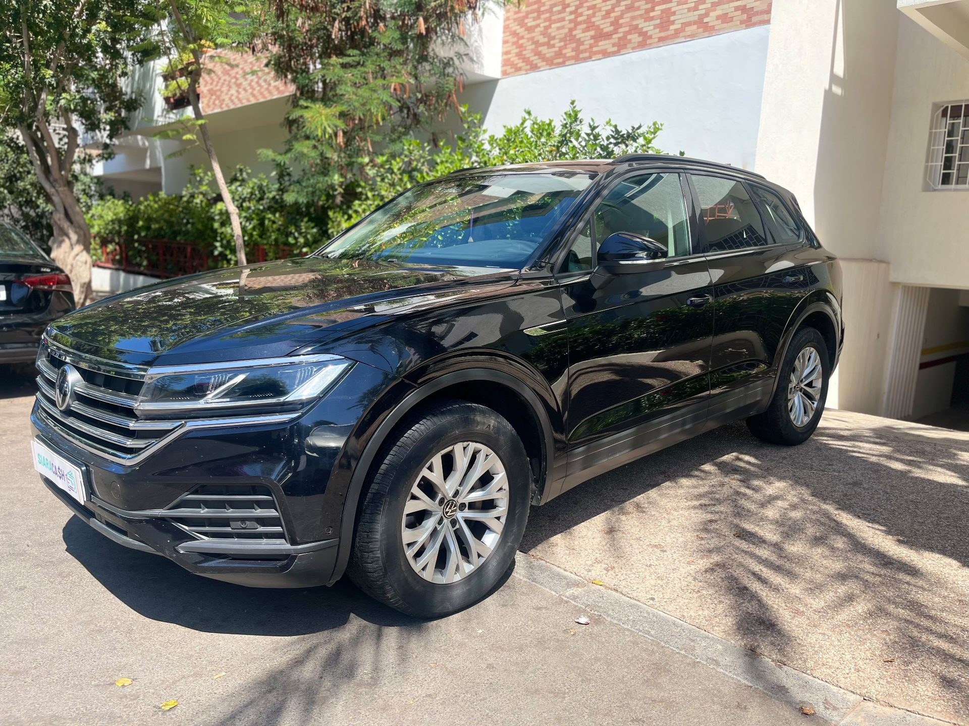 Volkswagen Touareg 2021 — Volkswagen