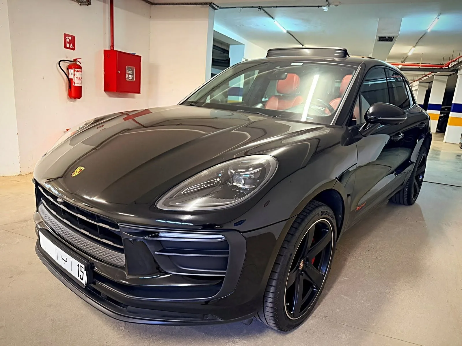 Porsche Macan 2022 — صورة السيارة