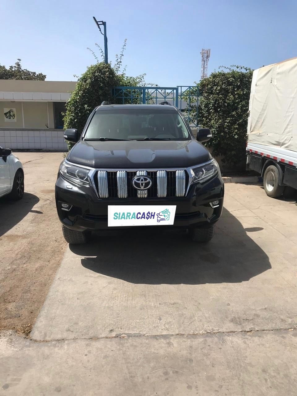 Toyota Prado 1/3