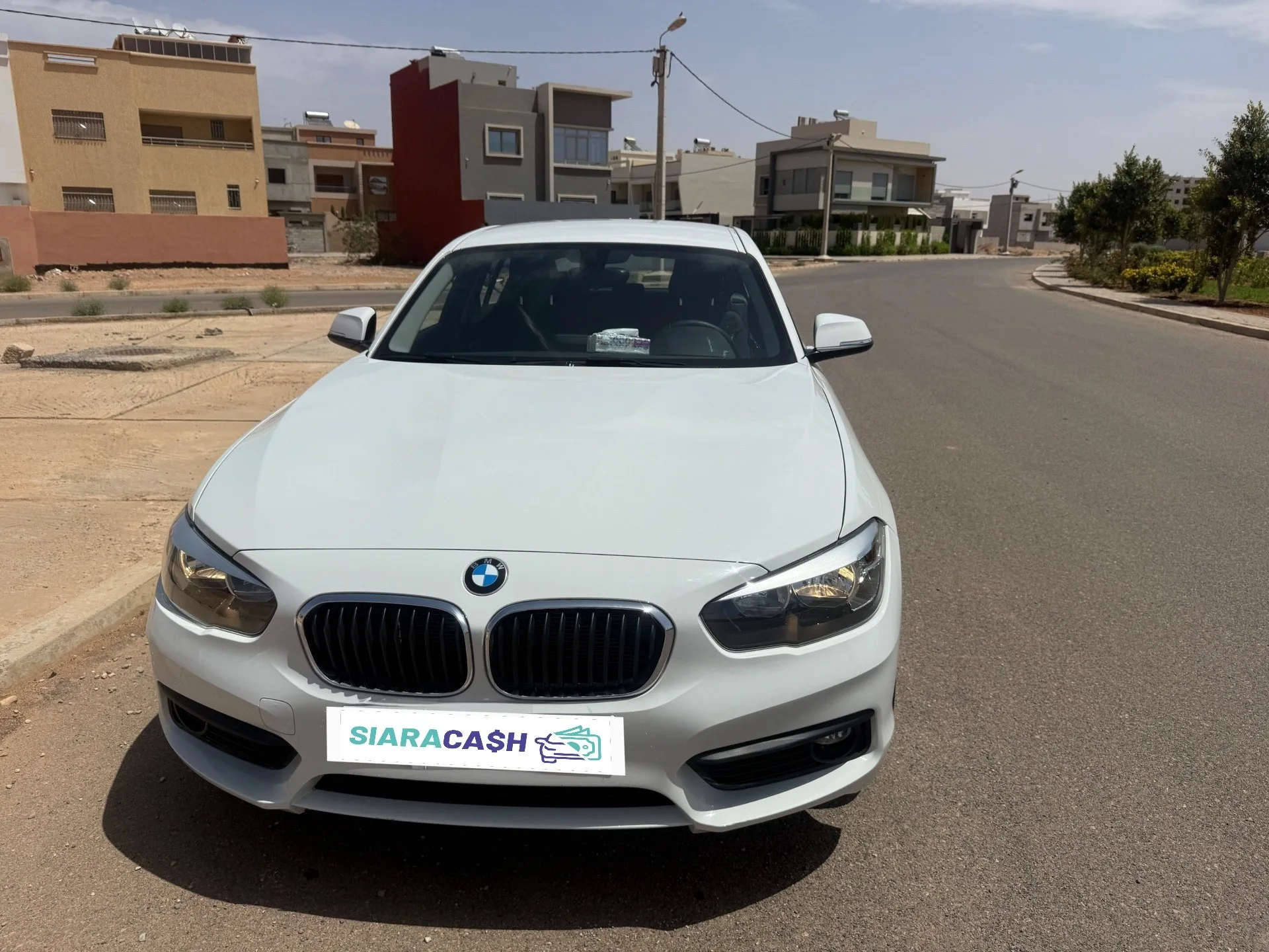 BMW Serie 1 2016 — Vehicle photo