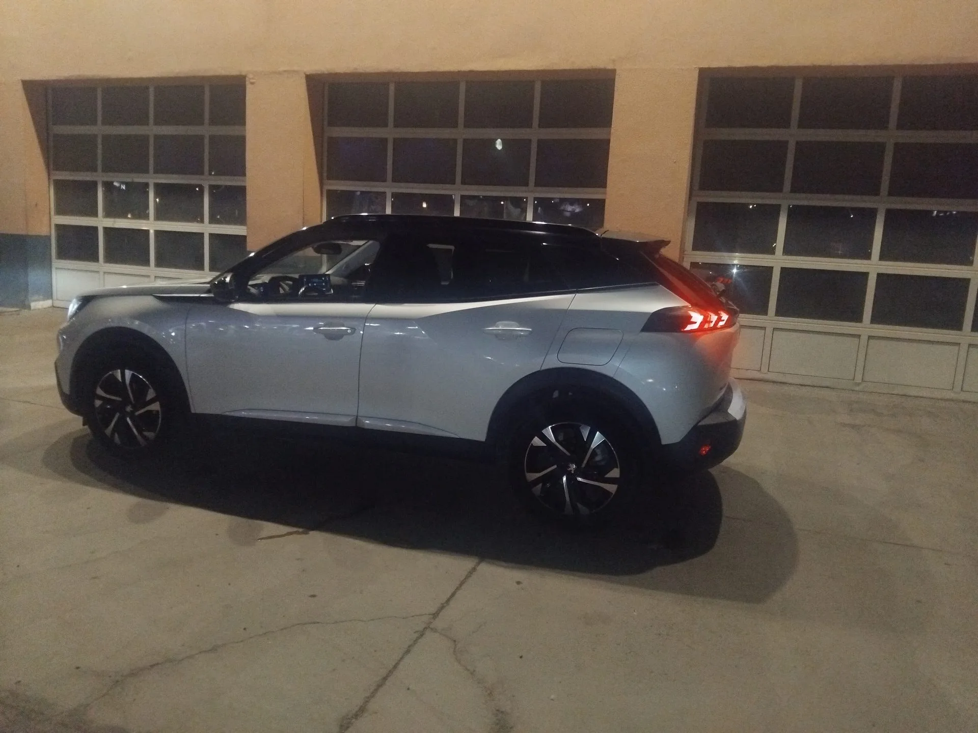 Vehicle photo