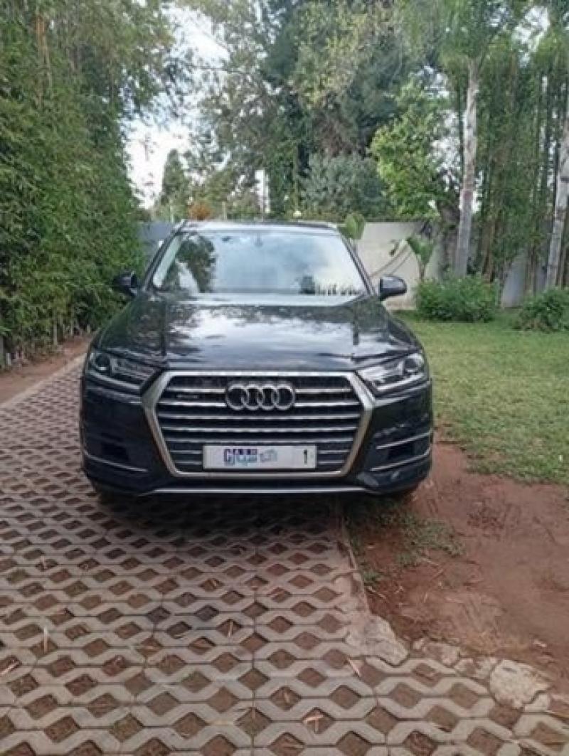 Audi Q7 2017 — Audi