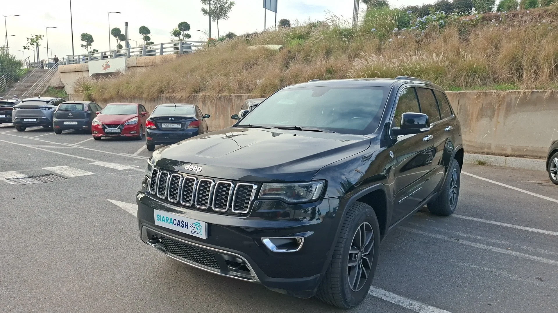 Jeep Grand Cherokee 2019 — Vehicle photo