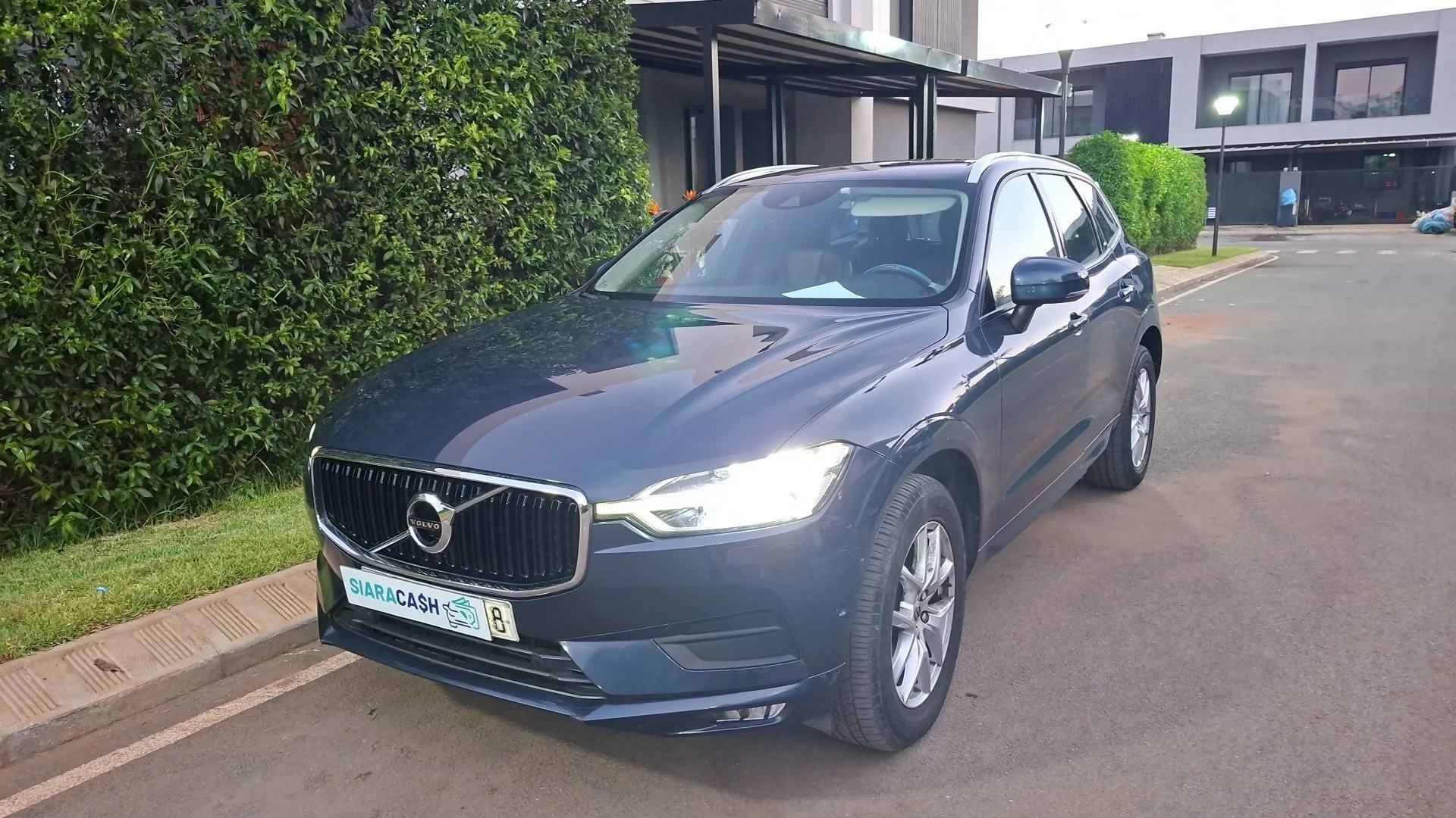 Volvo Xc60 2020 — Vehicle photo