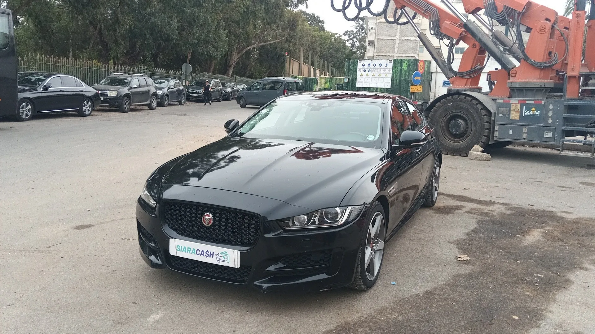 Jaguar Xe 2018 — Vehicle photo